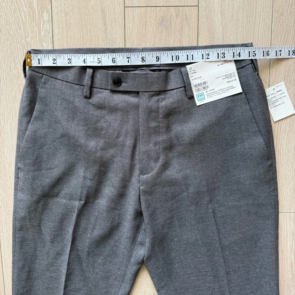 Uniqlo Men’s Easy Care Dress Pants in Gray US 31 - Picture 2 of 10